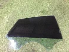 Стекло двери Audi A7