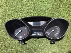 панель приборов Ford Focus
