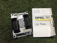Блок управления ДВС ЭБУ Opel Vectra