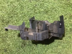 Кронштейн замка двери Ford Focus
