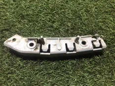 крепление бампера Ford Focus