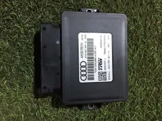 Блок стояночного тормоза Audi RS7