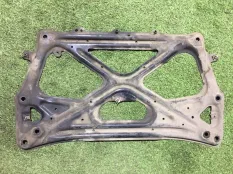 Распорка подрамника Audi RS7