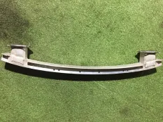 усилитель бампера Audi RS7