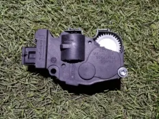 Моторчик заслонки печки BMW 5