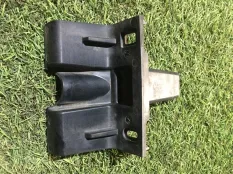 Кронштейн бампера Audi RS7