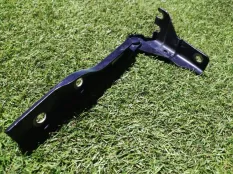 петля капота Volkswagen Polo