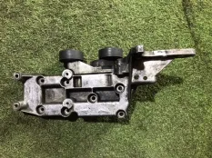 Кронштейн генератора Volvo XC90