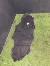 Шумоизоляция капота Audi A8