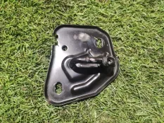 петля капота Audi RS7