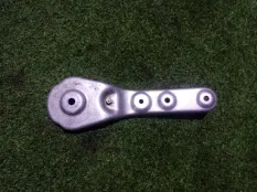 реактивная тяга BMW M5 CS