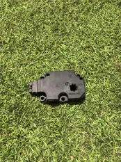 Моторчик заслонки печки Audi A8