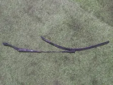 Поводок стеклоочистителя Audi Q5