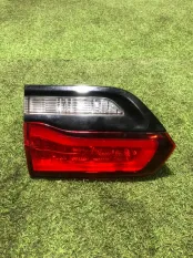 Фонарь крышки багажника Jeep Grand Cherokee SRT 8