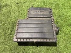 корпус воздушного фильтра Volkswagen Jetta