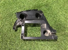 Кронштейн бампера Audi A6