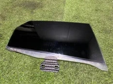 Стекло двери Audi A4