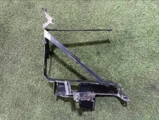 кронштейн радиатора Audi RS7