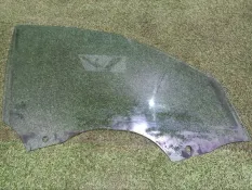 Стекло двери BMW 3