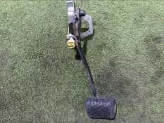 педаль тормоза MERCEDES-BENZ G 500