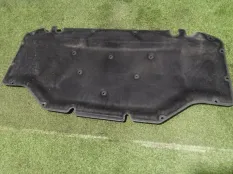 Шумоизоляция капота BMW X5