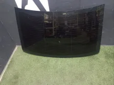 стекло заднее Audi A6