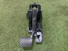 педаль тормоза Audi A3