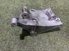 Кронштейн генератора Porsche Cayenne Turbo