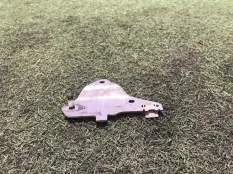 Кронштейн катализатора Mercedes-Benz E class