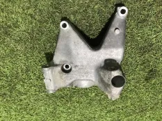 Кронштейн генератора Audi S4