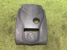 Декоративная крышка двигателя. Mercedes-Benz E class