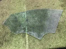 Стекло двери Mercedes-Benz E class