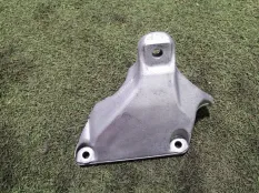 кронштейн двигателя BMW 3