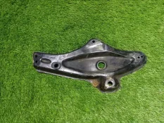 Кронштейн подрамника Mercedes-Benz ML