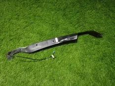 накладка крышки багажника Mercedes-Benz ML