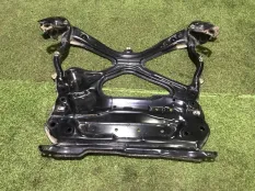 Подрамник Audi S4