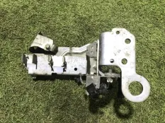 кронштейн двигателя Mercedes-Benz E class