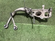 Кулак поворотный Audi S4