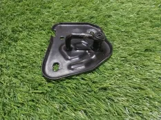 петля капота Audi RS6 Performance