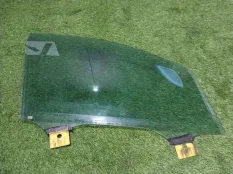 Стекло двери Audi Q7