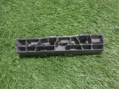 крепление бампера Audi A6