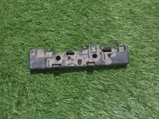 крепление бампера Audi A6