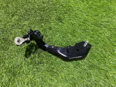 петля багажника Land Rover Velar