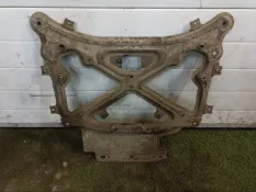 Распорка подрамника Audi Q7