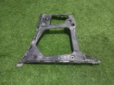 Кронштейн бампера Audi Q7