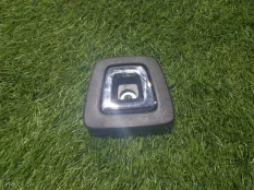 петля багажника BMW 7