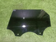 Стекло двери Land Rover Velar