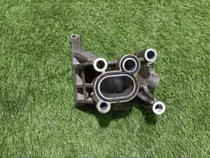 Кронштейн компрессора кондиционера Audi Q7