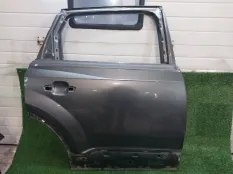 дверь Audi Q7