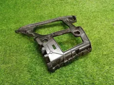 крепление бампера Audi Q7